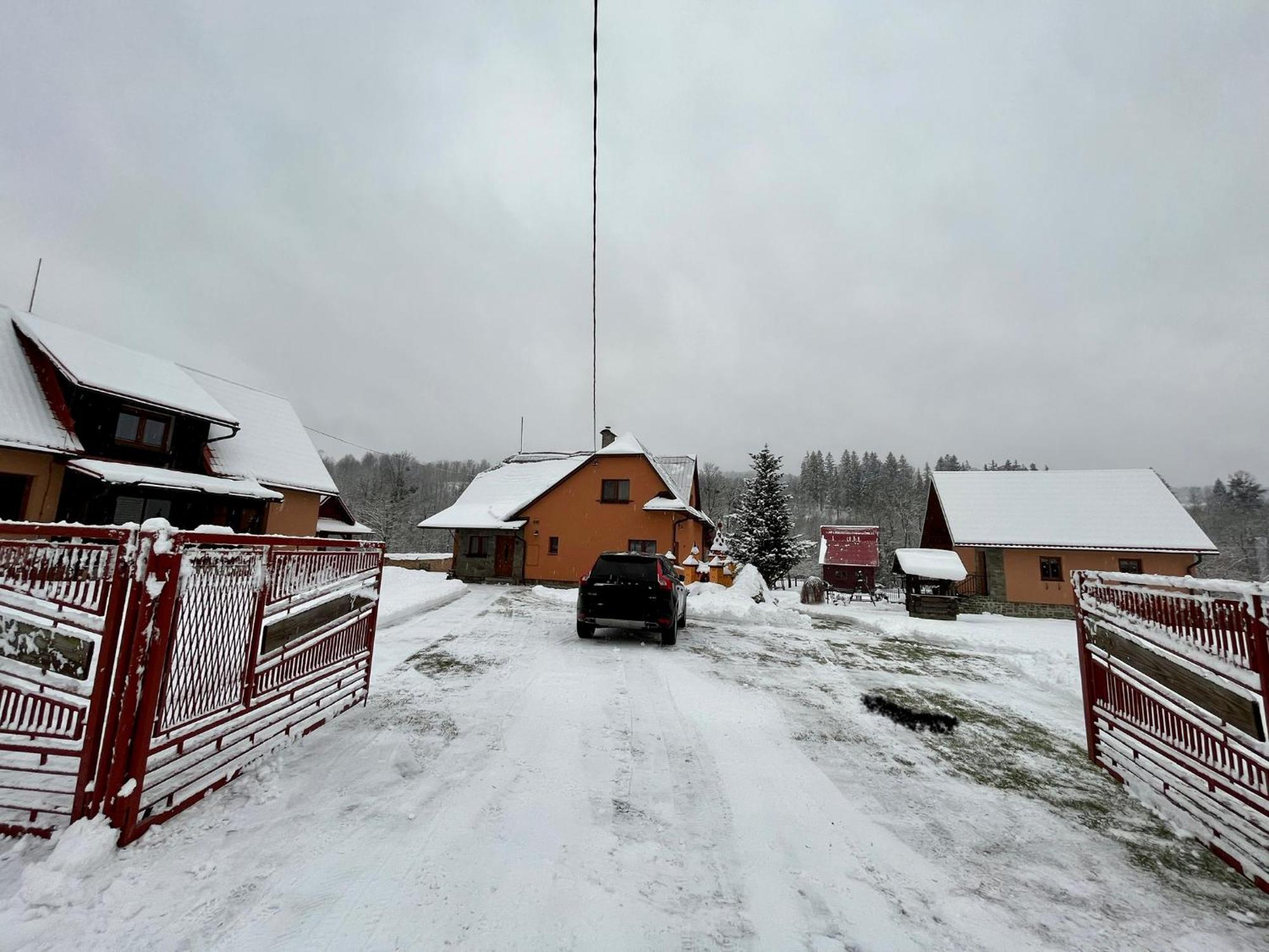 Ubytovani U Hradecku Prostřední Bečva Exteriör bild