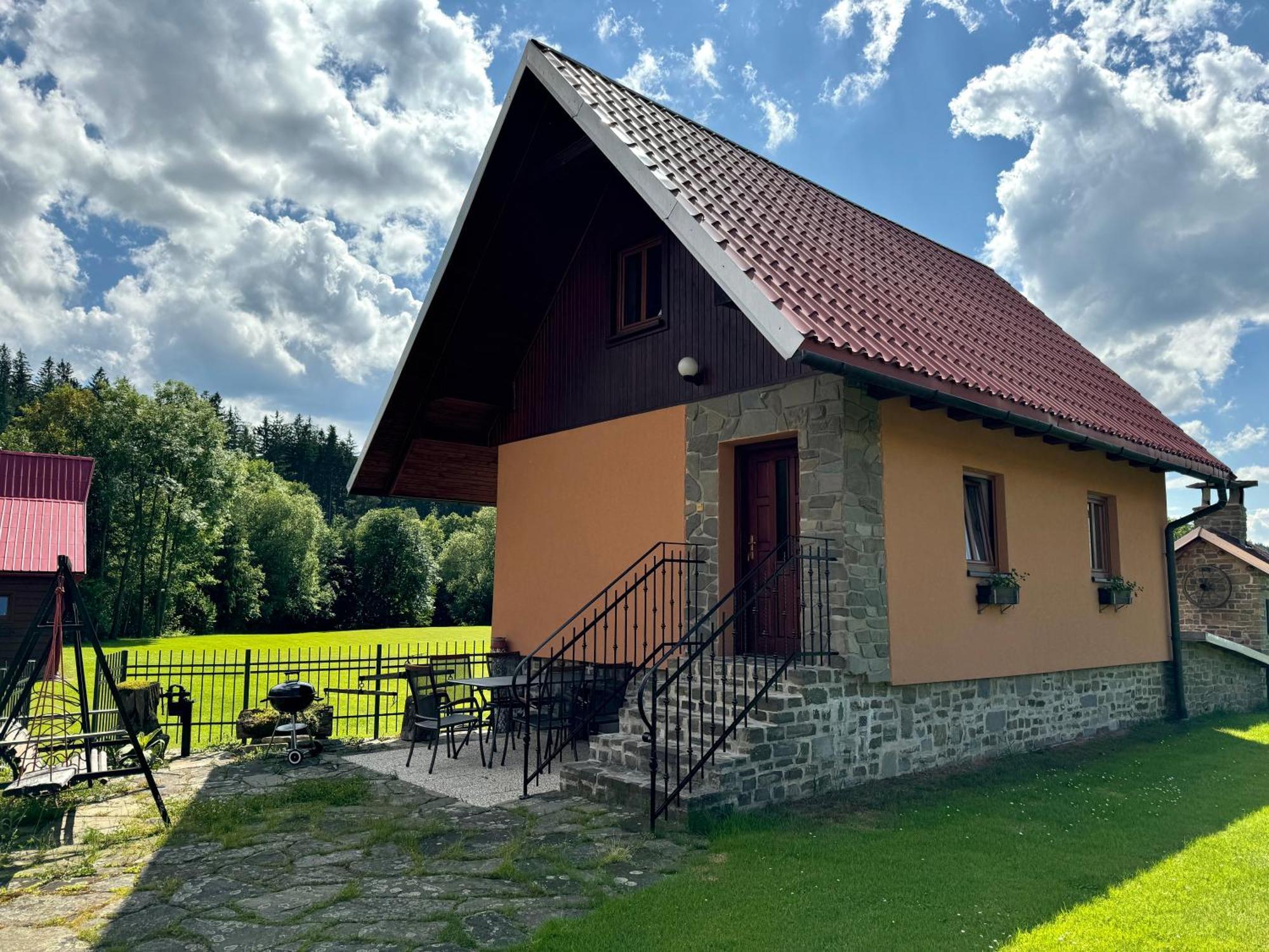 Ubytovani U Hradecku Prostřední Bečva Exteriör bild